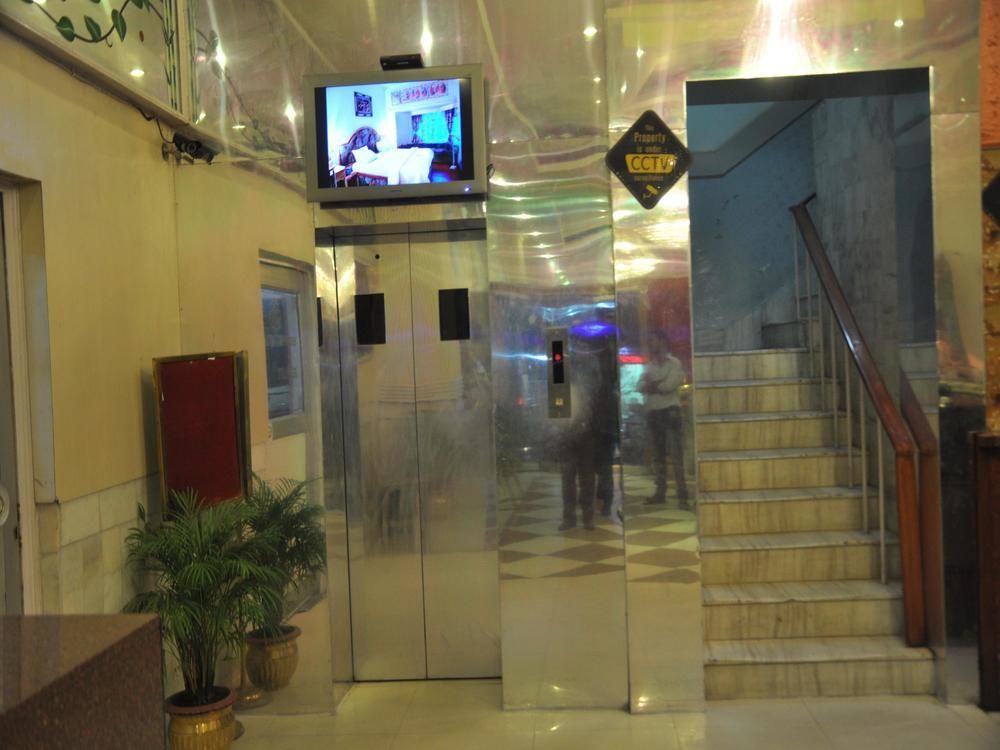 Oyo Premium Railway Station Patna Otel Patna  Dış mekan fotoğraf