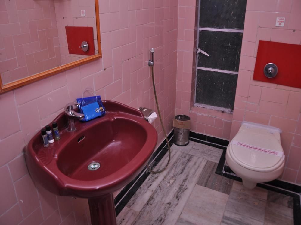 Oyo Premium Railway Station Patna Otel Patna  Dış mekan fotoğraf