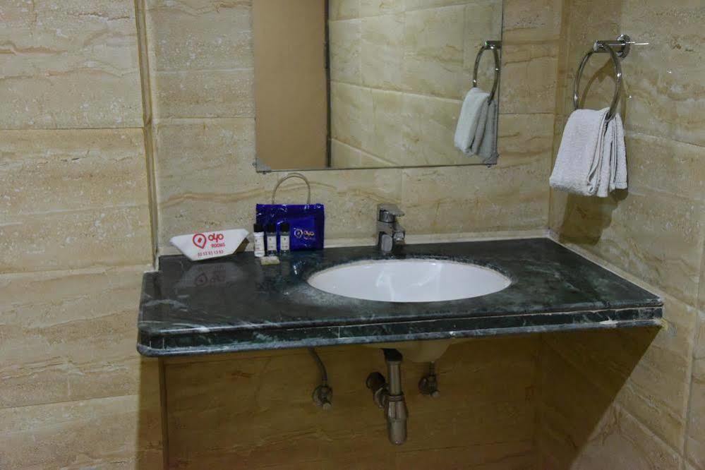 Oyo Premium Railway Station Patna Otel Patna  Dış mekan fotoğraf