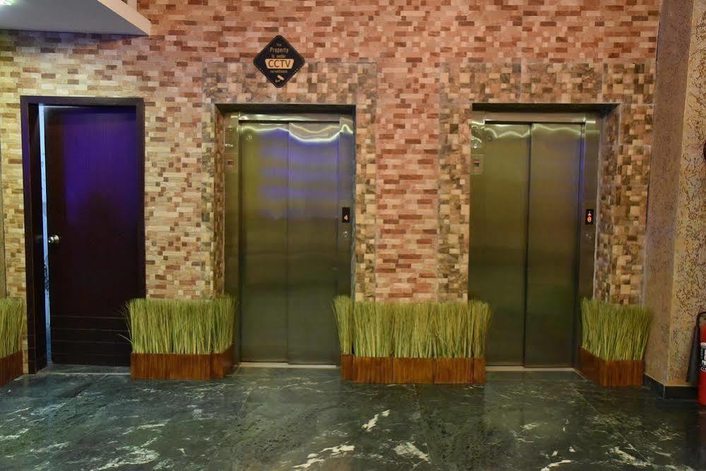 Oyo Premium Railway Station Patna Otel Patna  Dış mekan fotoğraf